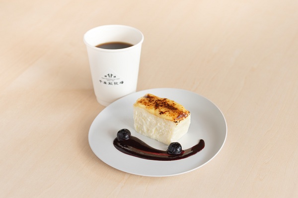 クリームブリュレのミルクチーズケーキドリンクセット